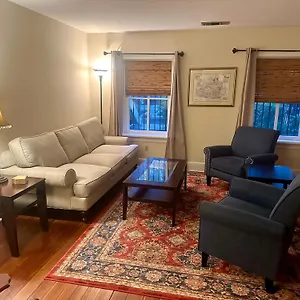 https://apt-fully-furnished-garden.top-hotels-in-savannah.com